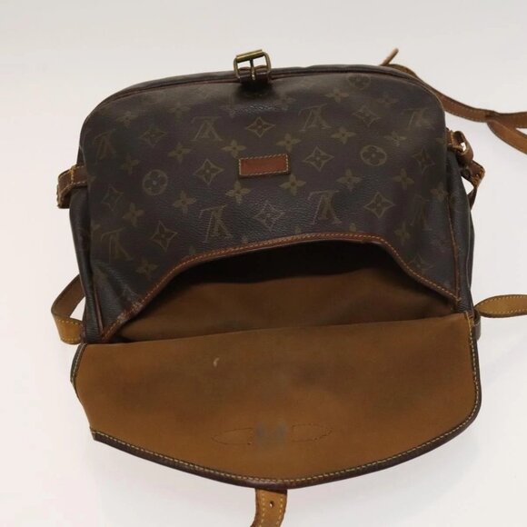 LOUIS VUITTON Monogram Saumur 30 Shoulder Bag - Picture 8 of 16